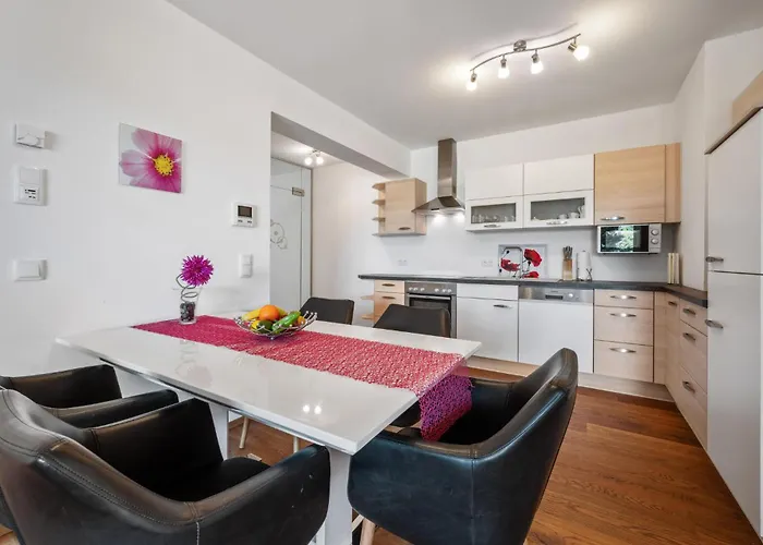 Poertschach 90m² Apartment *